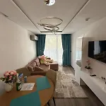 Apartment Sea 9 *